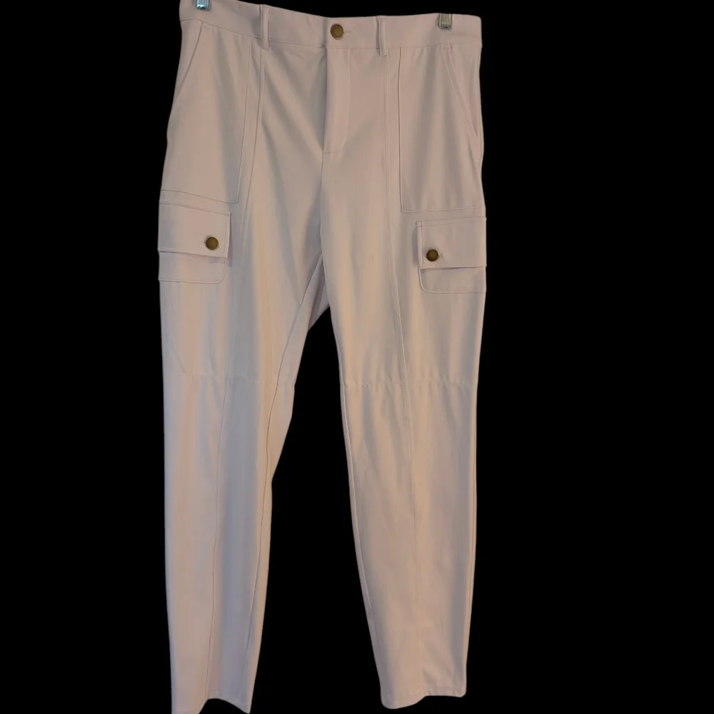 Current Product On Website!!!NWT Women's Halara White Cargo Pants - Picture 7 of 9
